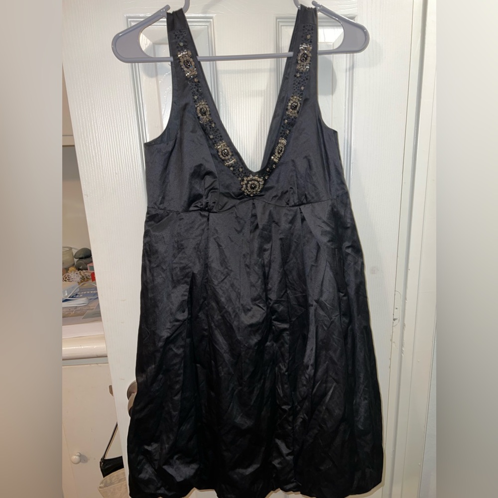 Gothic detailed v-cut mini dress by Laundry